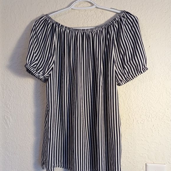 Chico's Capped Sleeve Blouse - Picture 6 of 7